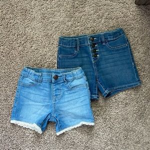 Brand new toddler shorts 4T